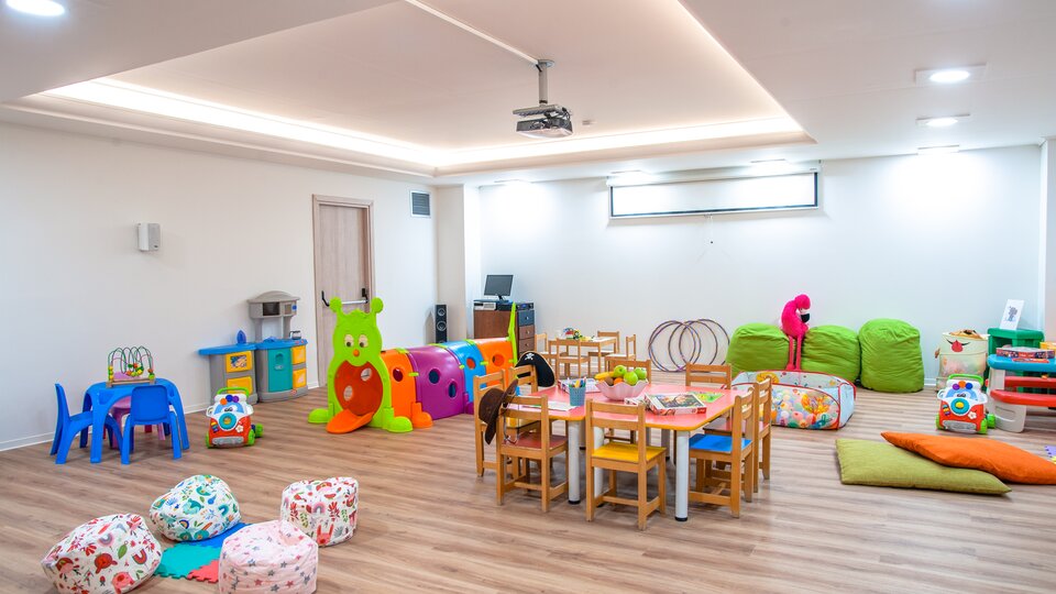 acrotel athena pallas - kids club